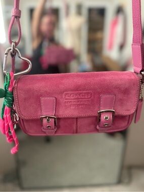 COACH Y2K Vintage Suede & Leather Double Buckle Flap Closure Crossbody Bag 1405